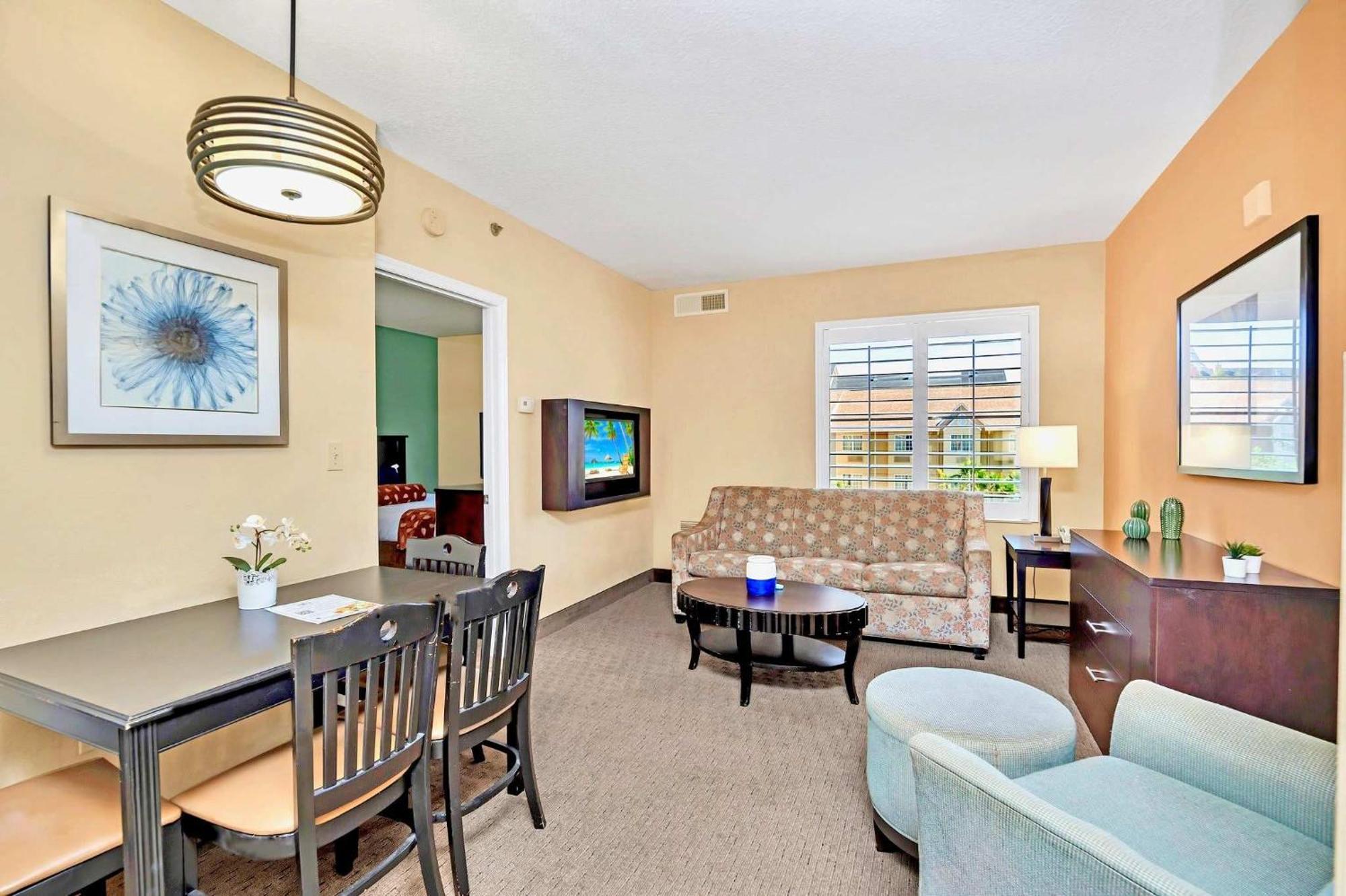 Apartment Near Universal Unit - Hot Tub & Pool Orlando