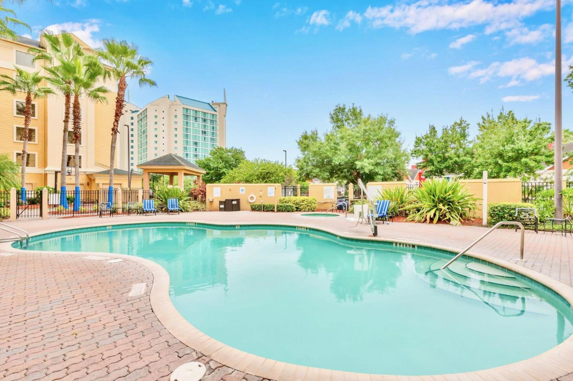 Apartment Near Universal Unit - Hot Tub & Pool *